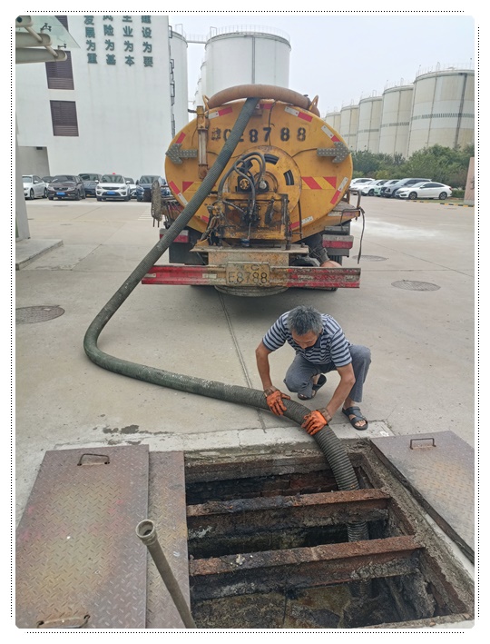 北林隔油池清掏