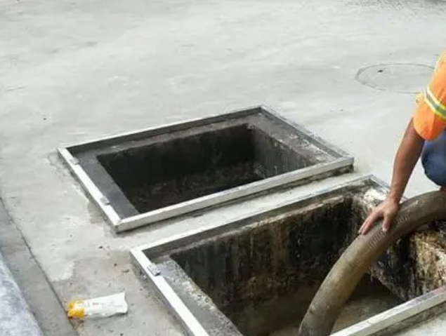 北林化粪池清理
